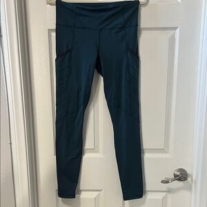 Lululemon size 8 Teal High-Waisted Leggings